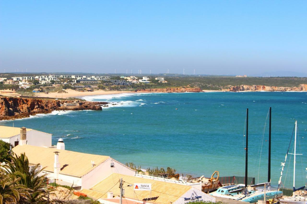 Sagres Sunny Room With Private Bathroom 300M From The Beach Extérieur photo