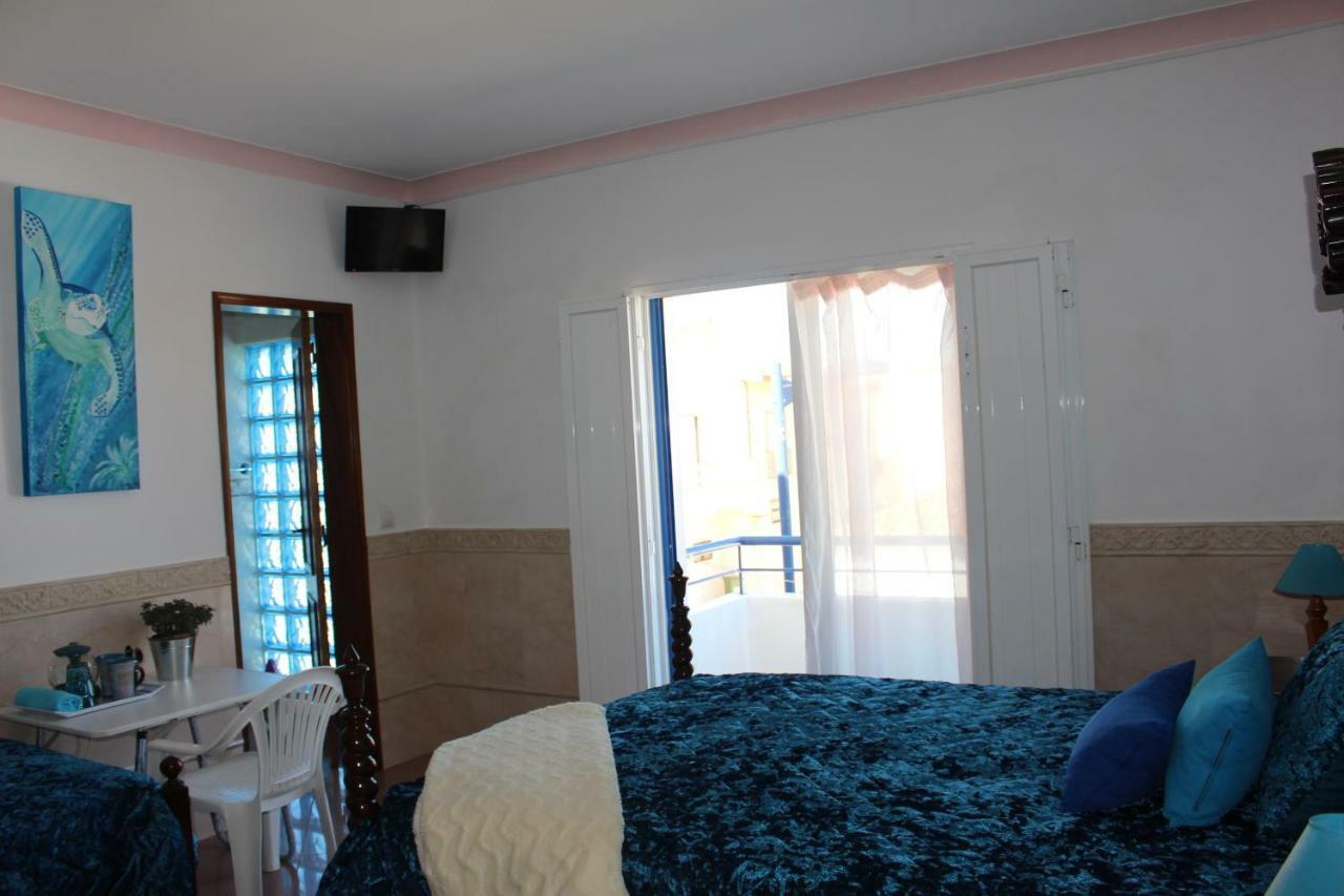 Sagres Sunny Room With Private Bathroom 300M From The Beach Extérieur photo