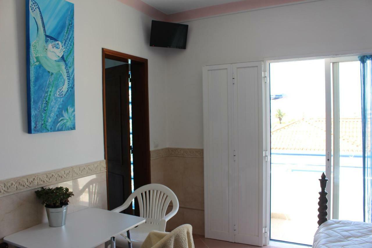 Sagres Sunny Room With Private Bathroom 300M From The Beach Extérieur photo